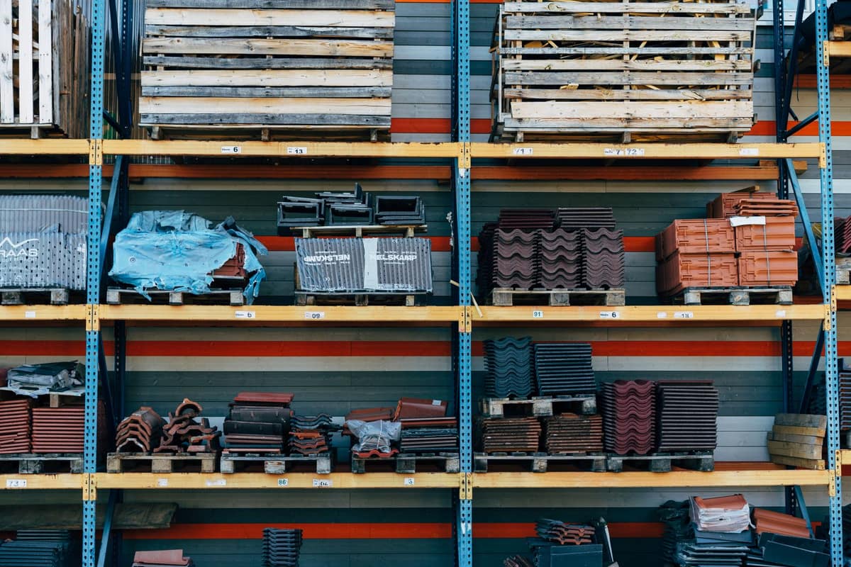 Almacén de materiales de acabados para construcción